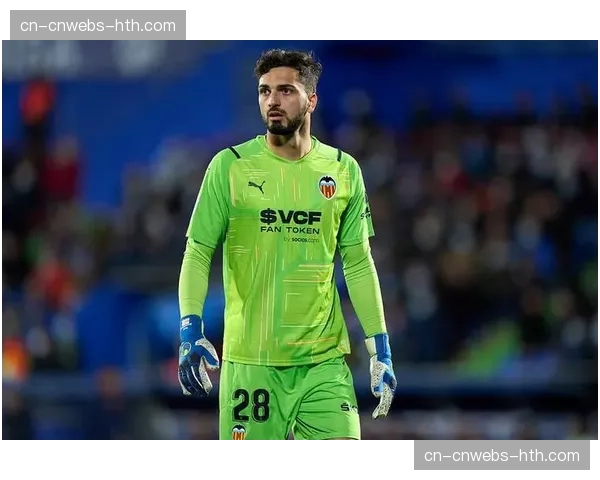 官方：瓦伦西亚前锋雨果·杜罗因膝伤赛季报销